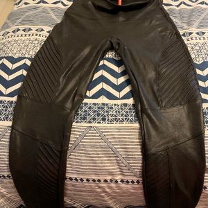 Spanx Faux Leather Moto leggings